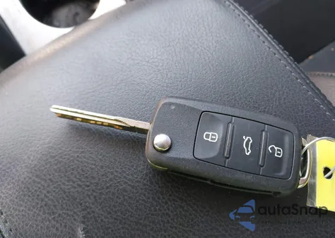 2013 Volkswagen Passat 2.0L Tdi Se z USA, uszkodzony, nr VIN 1VWBN7A36DC079882